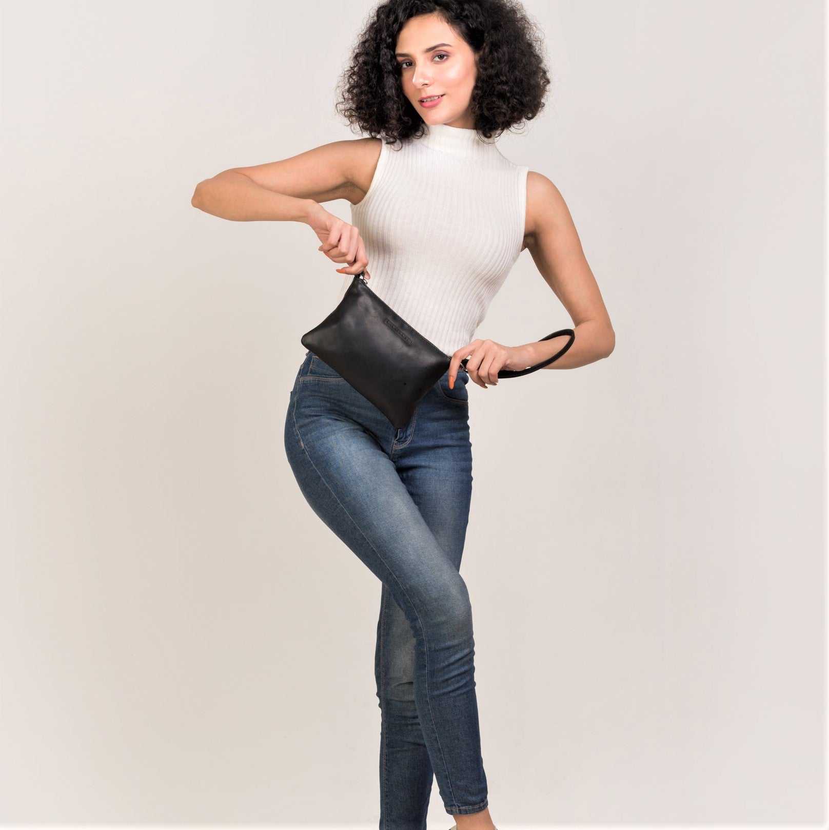 winternam clutch solveig schwarz
