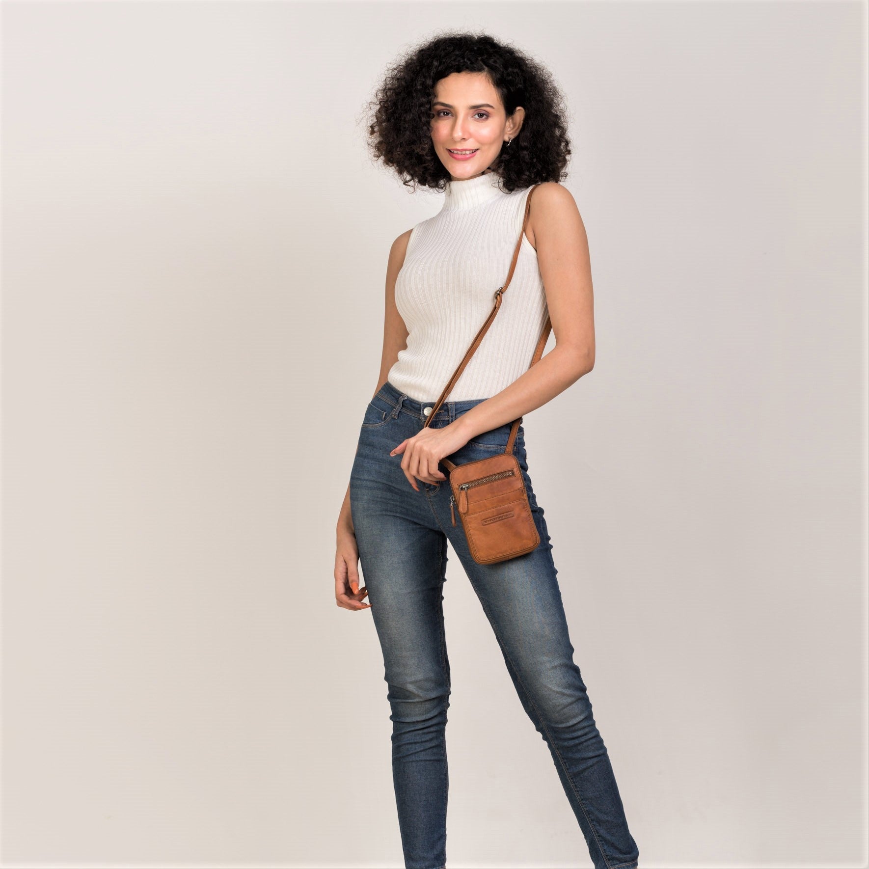 winternam phonebag- illa cognac